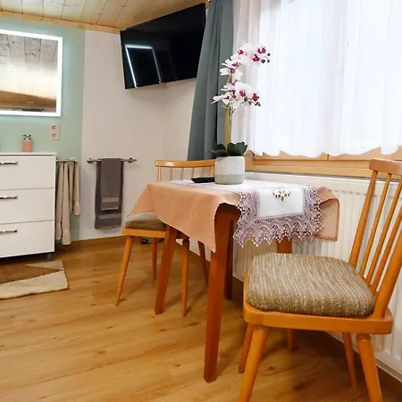 度假居 Ferienhaus-pfeifer, Eu *